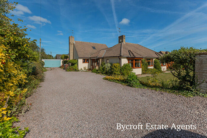 5 Bedroom Detached House For Sale In High Road, Burgh Castle, NR31