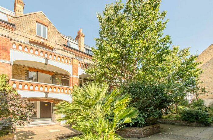 Studio To Rent In Allitsen Road, St John's Wood, London, NW8