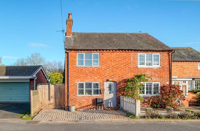 2 Bedroom Semi-Detached House For Sale In Orchard Road, Hockley Heath, B94