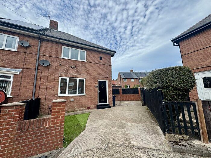 3 Bedroom Semi-Detached House To Rent In Powis Square, Plains Farm, Sunderland, SR3