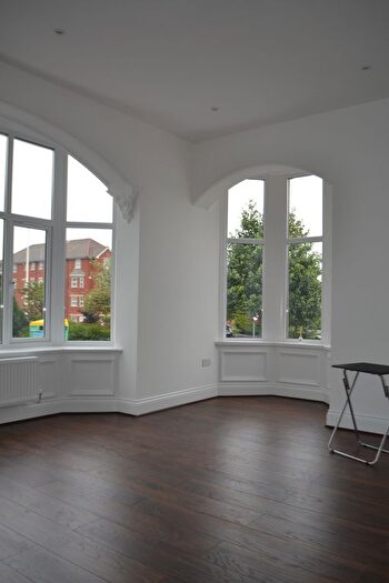 2 Bedroom Flat To Rent In Cambridge Road, Southport, PR9