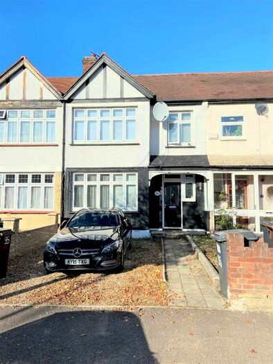 3 Bedroom Terraced House To Rent In Normanshire Drive, London E4