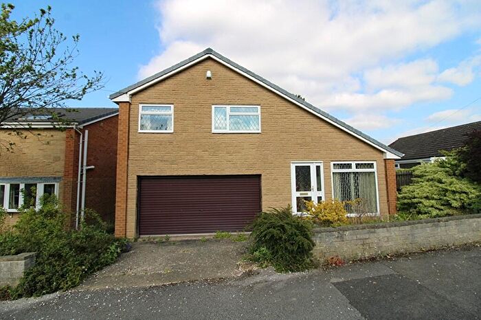 4 Bedroom Detached House For Sale In Avon Close, Higham, Barnsley, S75