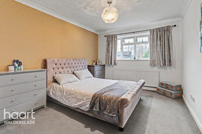 5 Bedroom Detached House For Sale In Chestnut Avenue, Walderslade, ME5