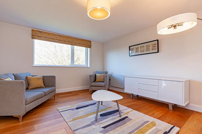 2 Bedroom Apartment To Rent In Cumnor Hill, Oxford, OX2