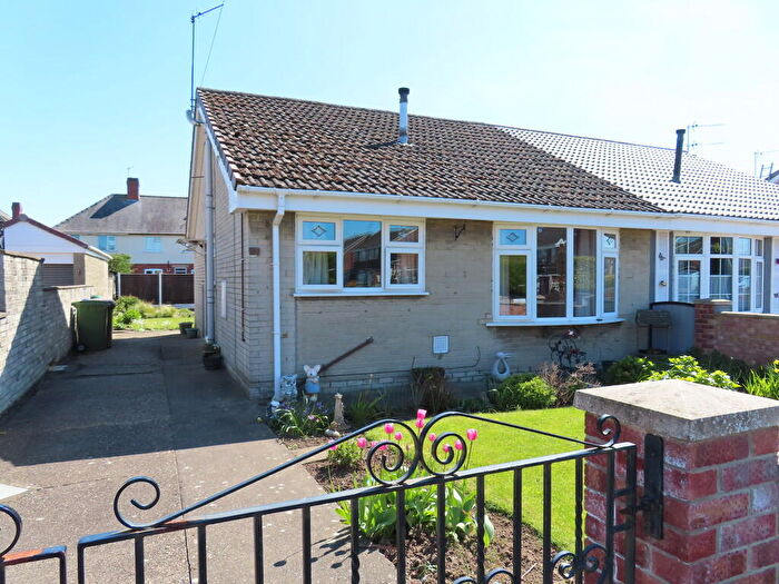 2 Bedroom Semi-Detached Bungalow For Sale In Hazel Grove, Old Goole, DN14