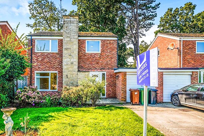 3 Bedroom Semi-Detached House To Rent In Manor Close, Shrivenham, SN6