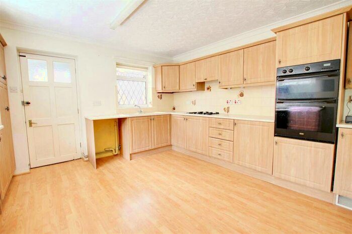 3 Bedroom Detached Bungalow For Sale In High Street, Mablethorpe, LN12