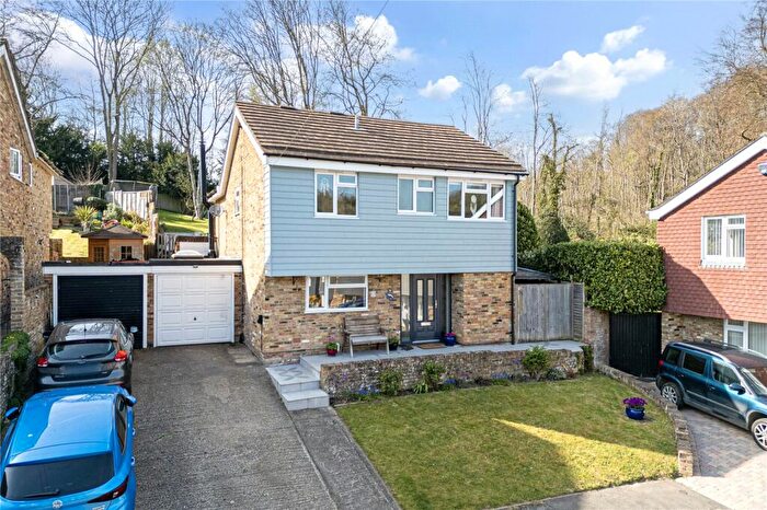 4 Bedroom Detached House For Sale In Highwoods Drive, Marlow, Buckinghamshire, SL7