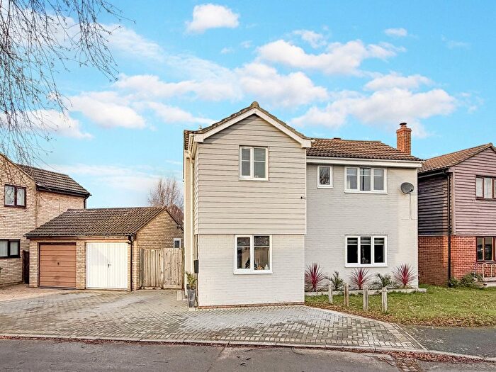 4 Bedroom Detached House For Sale In Saddlers Place, Martlesham Heath, IP5