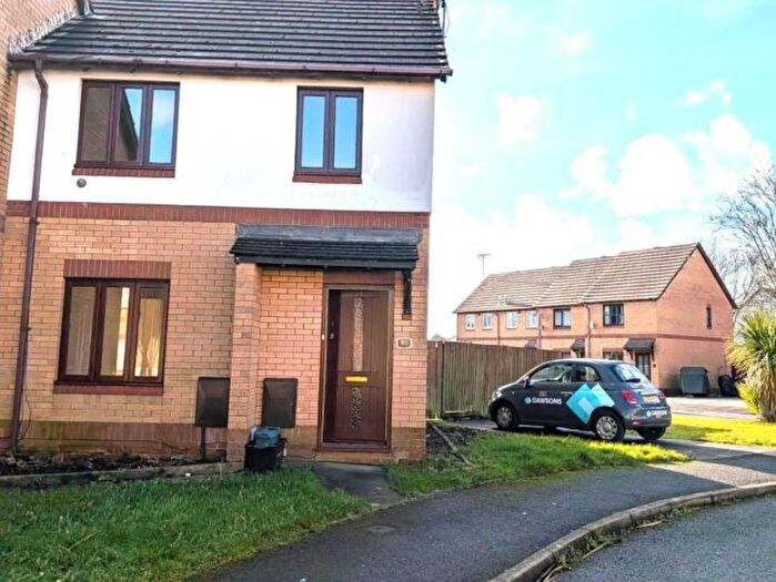 3 Bedroom End Of Terrace House To Rent In Llanelli, Clos Cilsaig, SA14