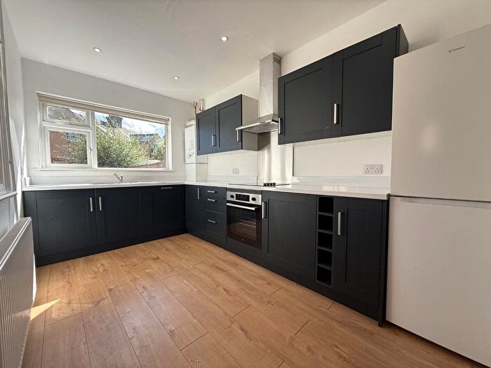 3 Bedroom Property To Rent In Sandringham Road, Watford, WD24