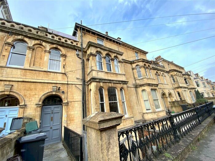 1 Bedroom Apartment To Rent In Cotham Vale, Cotham, Bristol, BS6