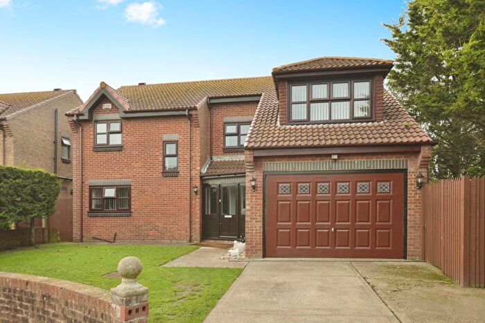 5 Bedroom Detached House For Sale In Leonard Road, Greatstone, New Romney, Kent, TN28