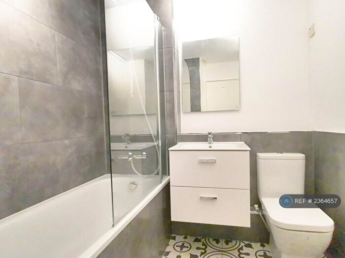 1 Bedroom Flat To Rent In St. Arvans Close, Croydon, CR0