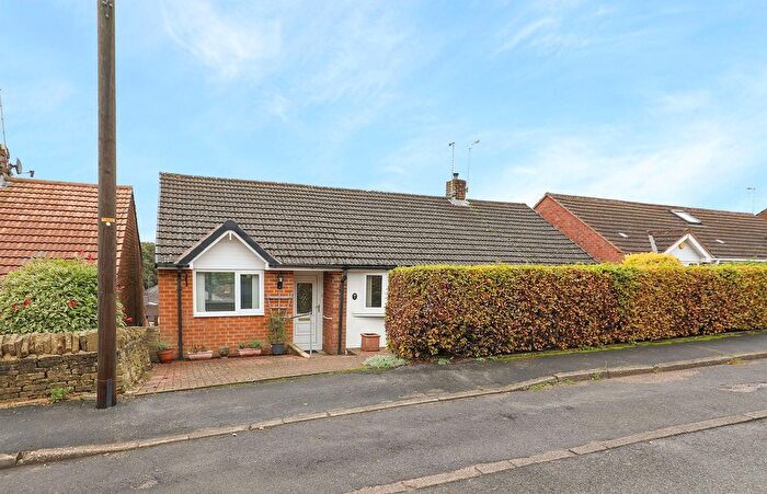 3 Bedroom Detached Bungalow For Sale In Gallery Lane, Holymoorside, S42