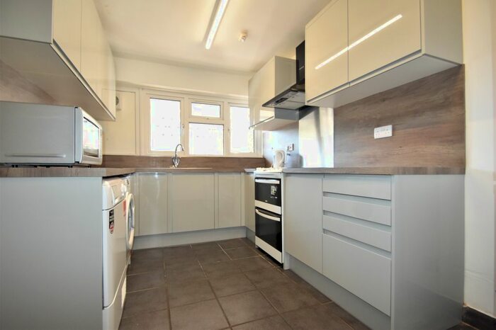 3 Bedroom Maisonette To Rent In Sackville Street, Southsea, PO5