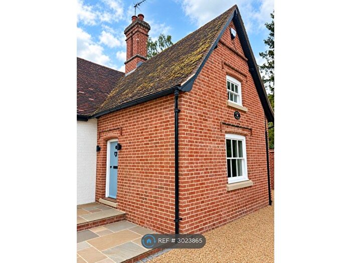 3 Bedroom Semi-detached House To Rent In Rosary Cottage, Woodbridge, IP13