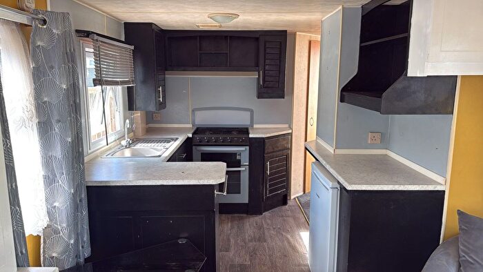 2 Bedroom Park Home To Rent In Mile Tree Lane, Coventry, CV2