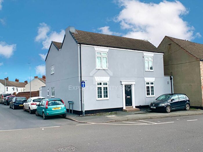 6 Bedroom Semi Detached House For Sale In Sandy Lane, Worksop, S80