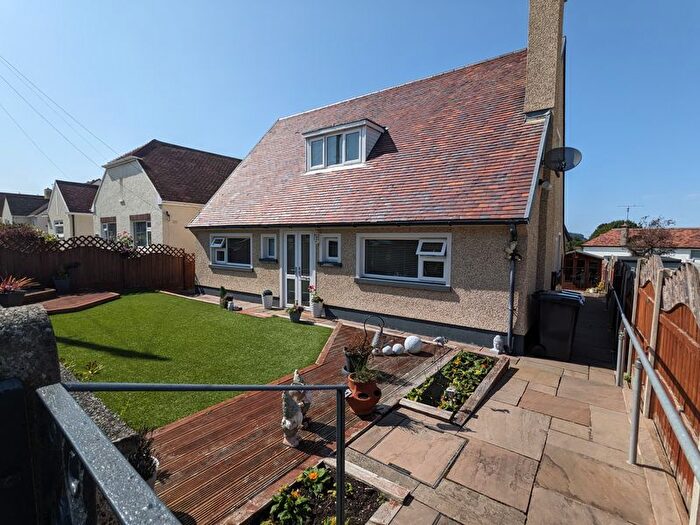 2 Bedroom Bungalow For Sale In Vincent Avenue, Llandudno, LL30