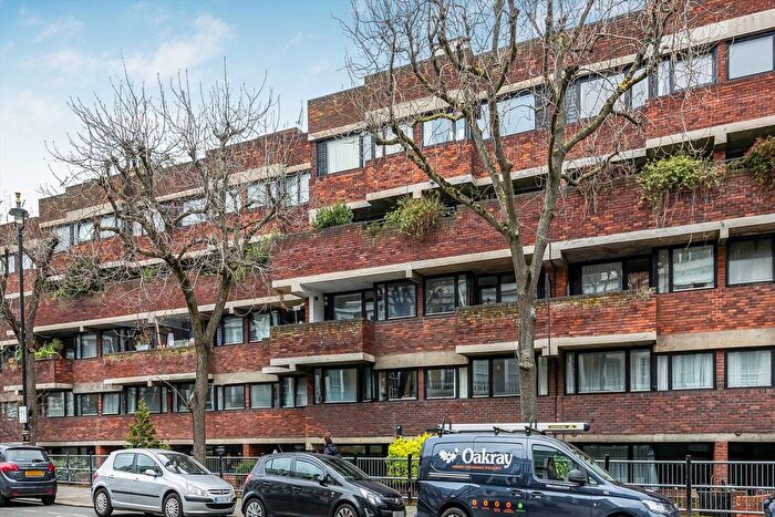 2 Bedroom Maisonette For Sale In Tachbrook Street, Pimlico, SW1V