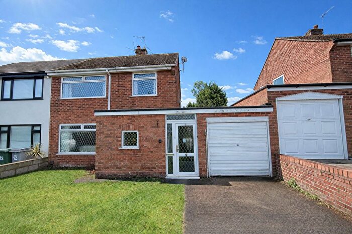 3 Bedroom Semi Detached House For Sale In Mount Drive, Wirral, CH63