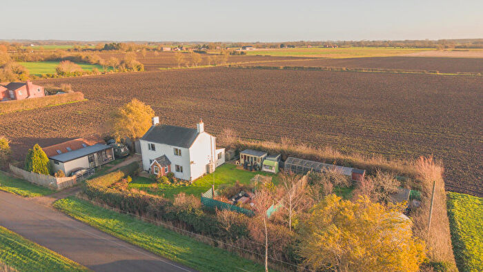 3 Bedroom Detached House For Sale In Station Road, Little Steeping, PE23