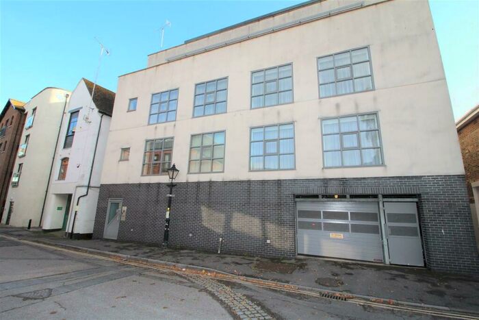 2 Bedroom Apartment To Rent In Strand Street, Poole, BH15