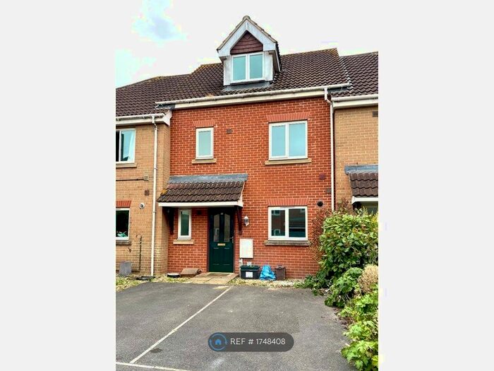 4 Bedroom Terraced House To Rent In Honeywick Close, Bristol, BS3