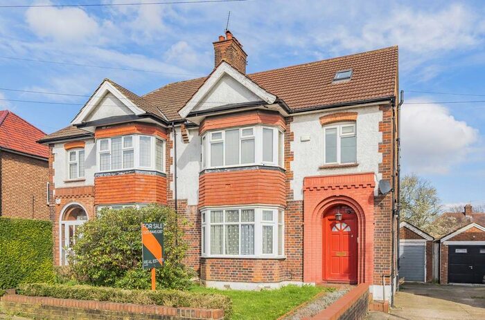 4 Bedroom Property To Rent In Lullington Garth, Woodside Park, N12