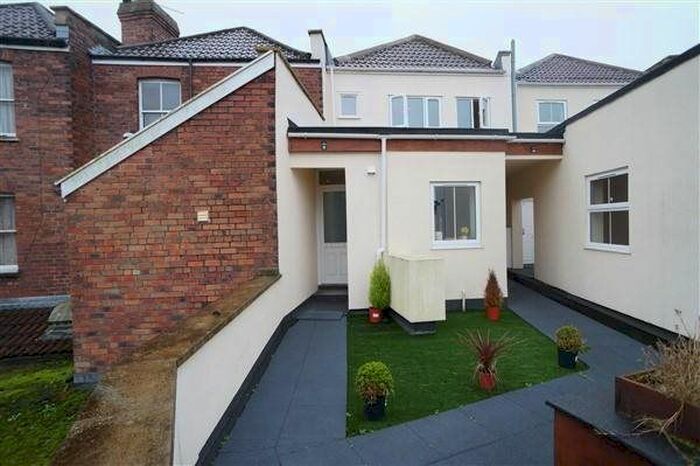 2 Bedroom Flat To Rent In Knight Court, Guinea Lane, Fishponds, BS16