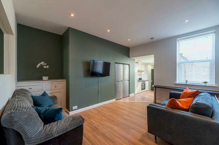 5 Bedroom Terraced House To Rent In Coniston Avenue, Newcastle, NE2