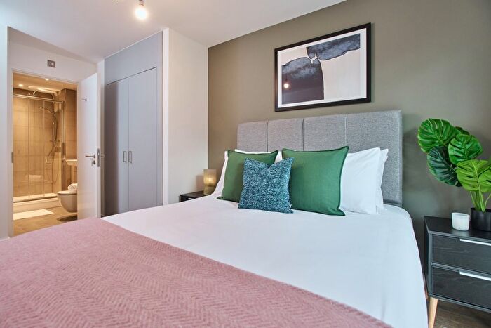 2 Bedroom Flat To Rent In Westminster Way, Oxford, OX2