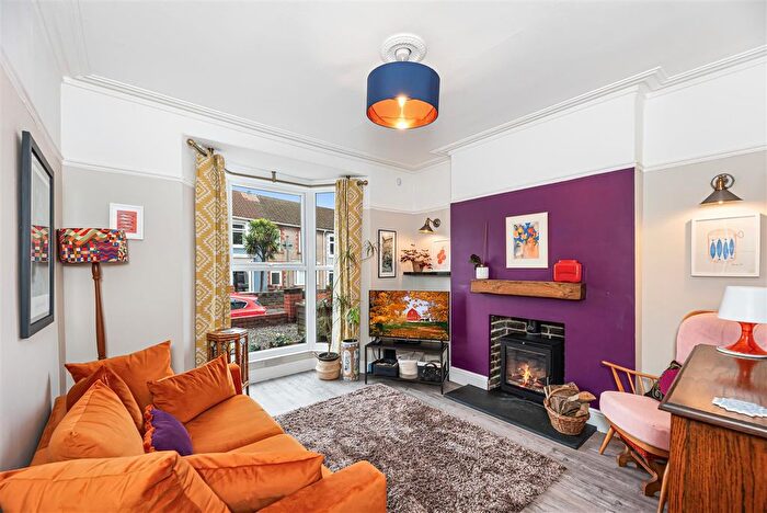 2 Bedroom Terraced House For Sale In Tycoch Road, Sketty, Swansea, SA2