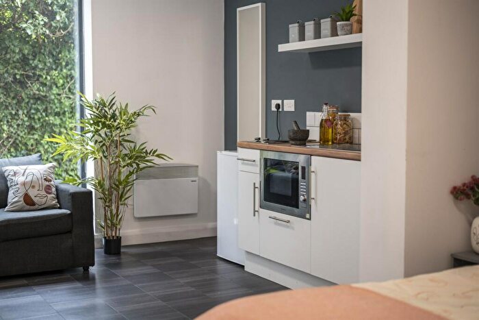 Studio To Rent In Edge Lane, Liverpool, L7