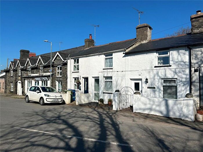 2 Bedroom Terraced House For Sale In Bryncrug, Tywyn, Gwynedd, LL36
