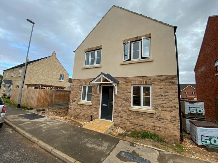 3 Bedroom Detached House To Rent In Falcon Way, Bourne, PE10