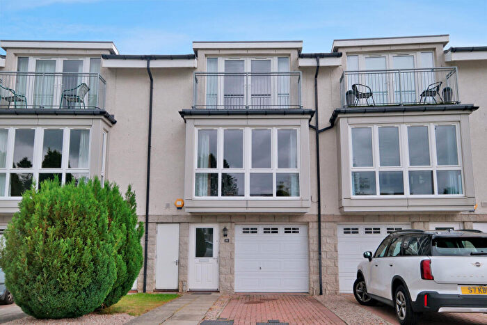 4 Bedroom Terraced House For Sale In Woodlands Terrace, Cults, Aberdeen, AB15