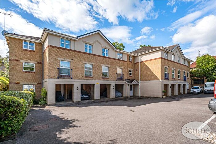 2 Bedroom Apartment For Sale In St. Johns Road, St. Johns, Woking, Surrey, GU21