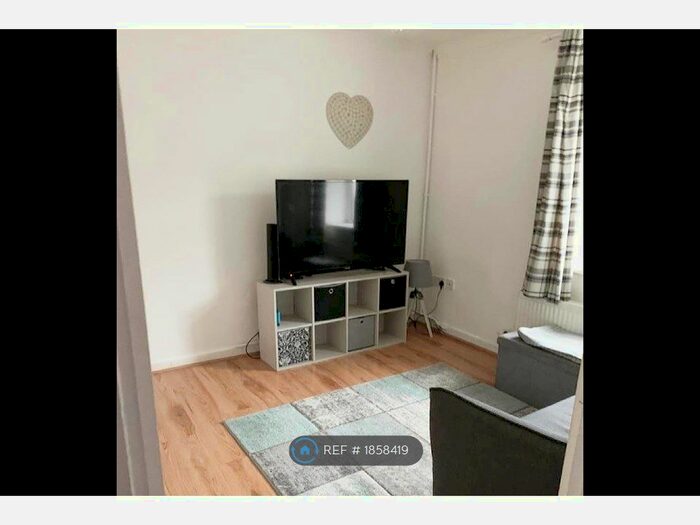 2 Bedroom Detached House To Rent In Belle Vue Street, Aberdare, CF44