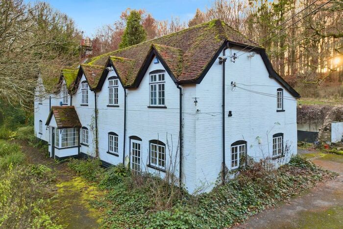 5 Bedroom Detached House For Sale In Scouts Lane, West Dean, Salisbury, SP5