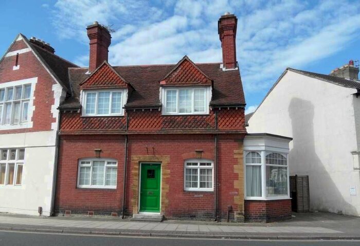 2 Bedroom Semi-Detached House To Rent In Fawcett Road, Southsea, PO4