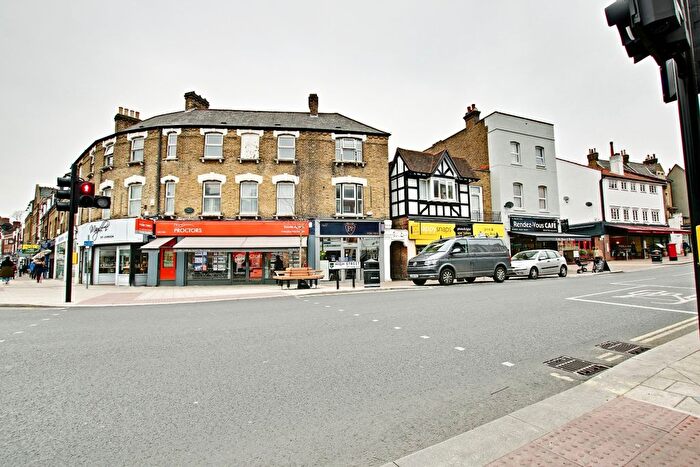 1 Bedroom Flat To Rent In High Street, Beckenham, BR3