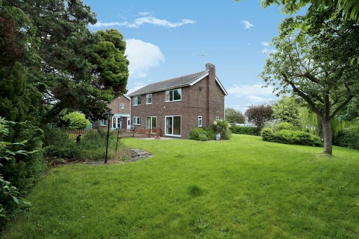 4 Bedroom Detached House For Sale In The Paddocks, Lound, Retford, DN22