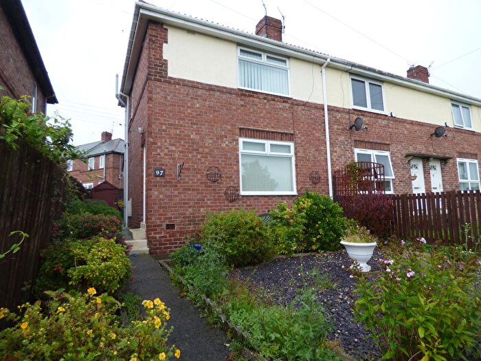 2 Bedroom Semi-Detached House To Rent In Lansbury Drive, Birtley, DH3