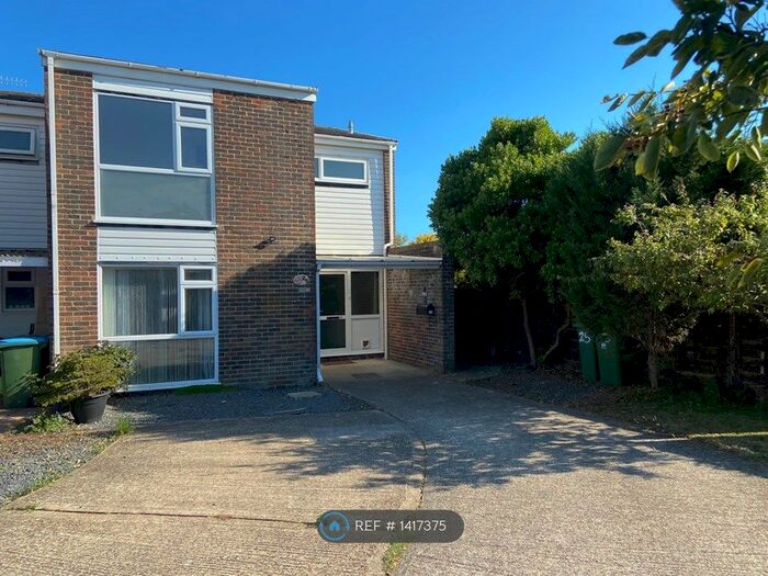 3 Bedroom End Of Terrace House To Rent In Silverdale Close, Bognor Regis, PO21