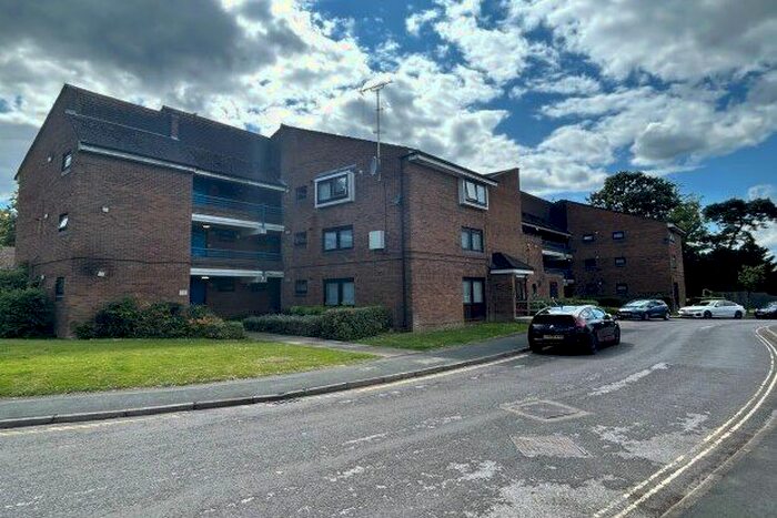 Studio To Rent In Dobson Road, Crawley, RH11