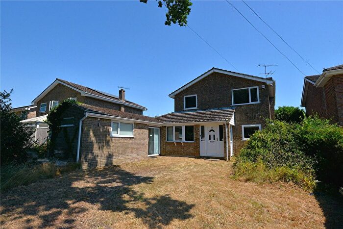 3 Bedroom Detached House For Sale In Hayters Way, Alderholt, Fordingbridge, Dorset, SP6