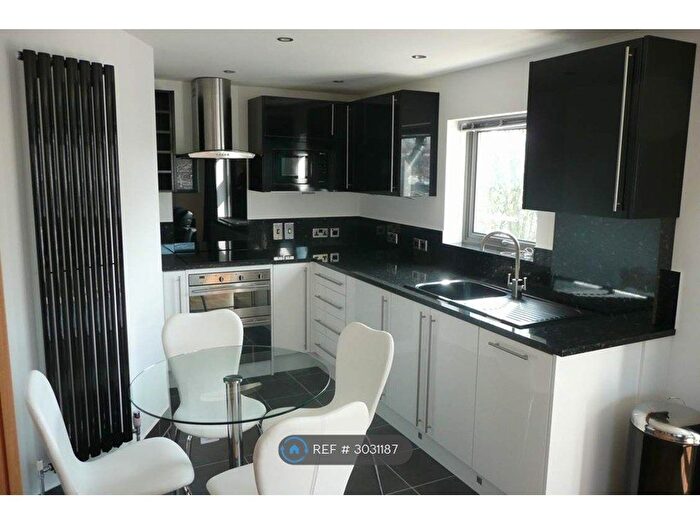 2 Bedroom Flat To Rent In Talacre Road, London, NW5